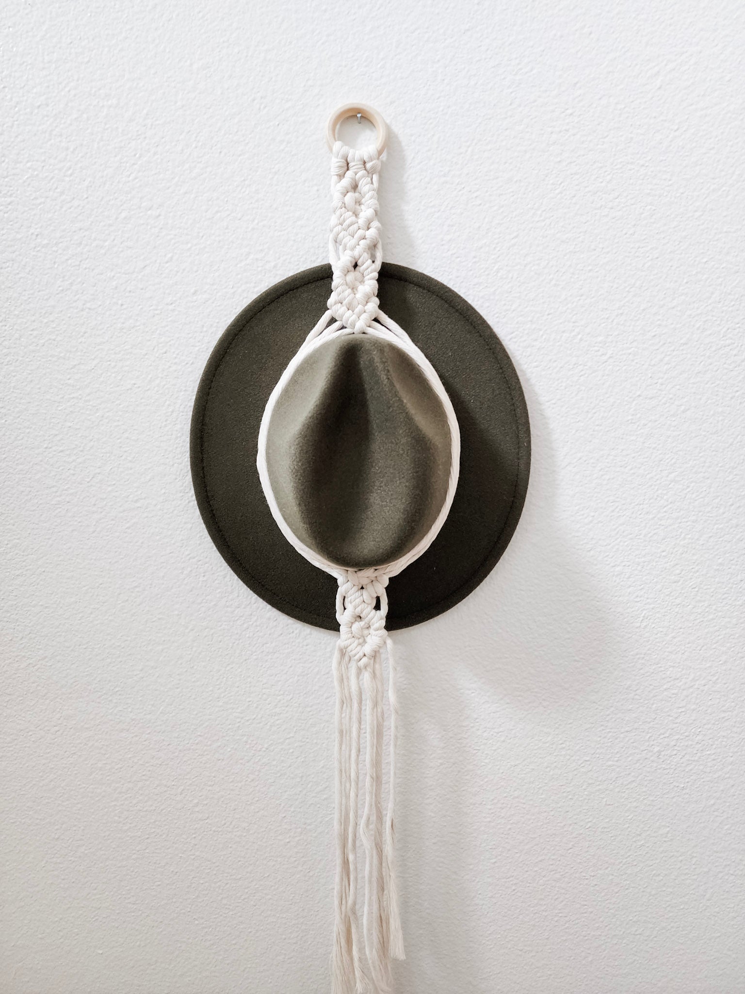 Macrame Hat Hanger - Single