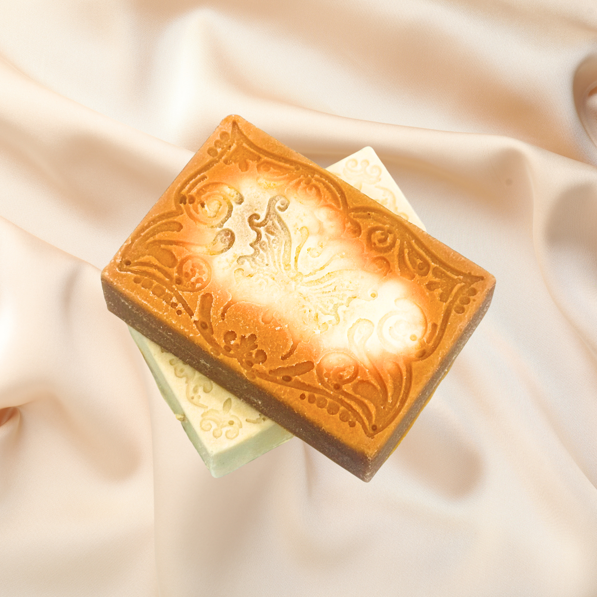 Honey Royale Signature Scent Natural Bar Soap Hydrating Coconut & Olive Oil Soap with Kaolin Clay